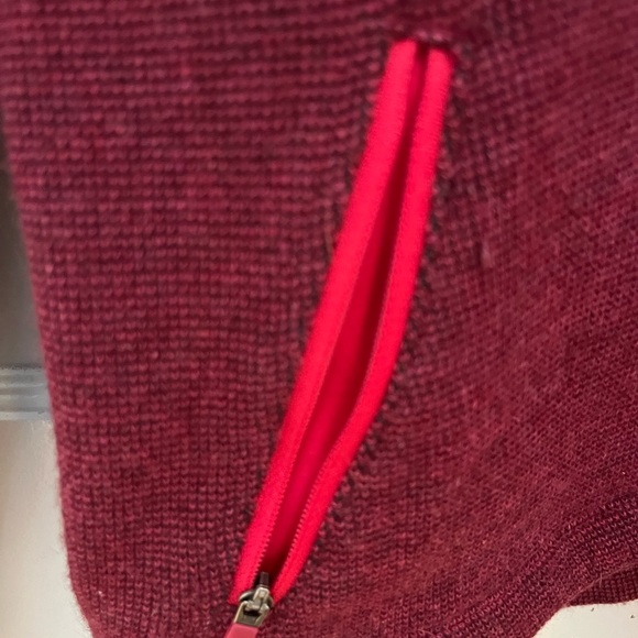 Mountain hardware women’s medium pullover. Ski sweater/ athleisure. - Picture 4 of 7